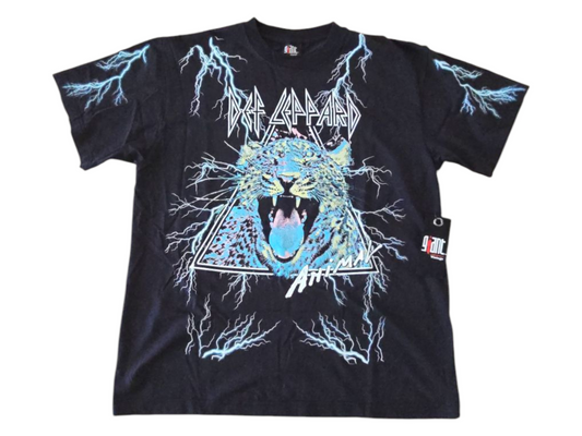 DEF LEPPARD AOP BLACK ENZYME WASH T-SHIRT/GIANT VINTAGE T-SHIRT